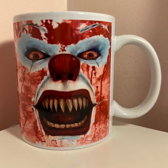 Scary Mug Handmade Horror Pennywise Clown It Bloody Ceramic Halloween - Picture 1 of 9